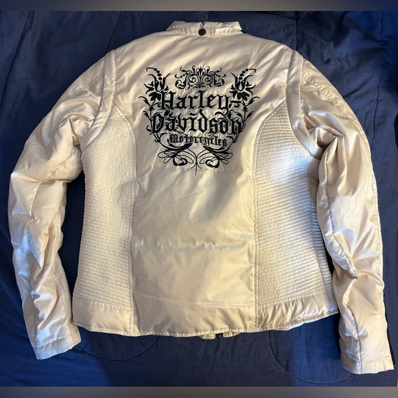 Harley-Davidson White Jacket with Black Embroidery - Picture 8 of 10